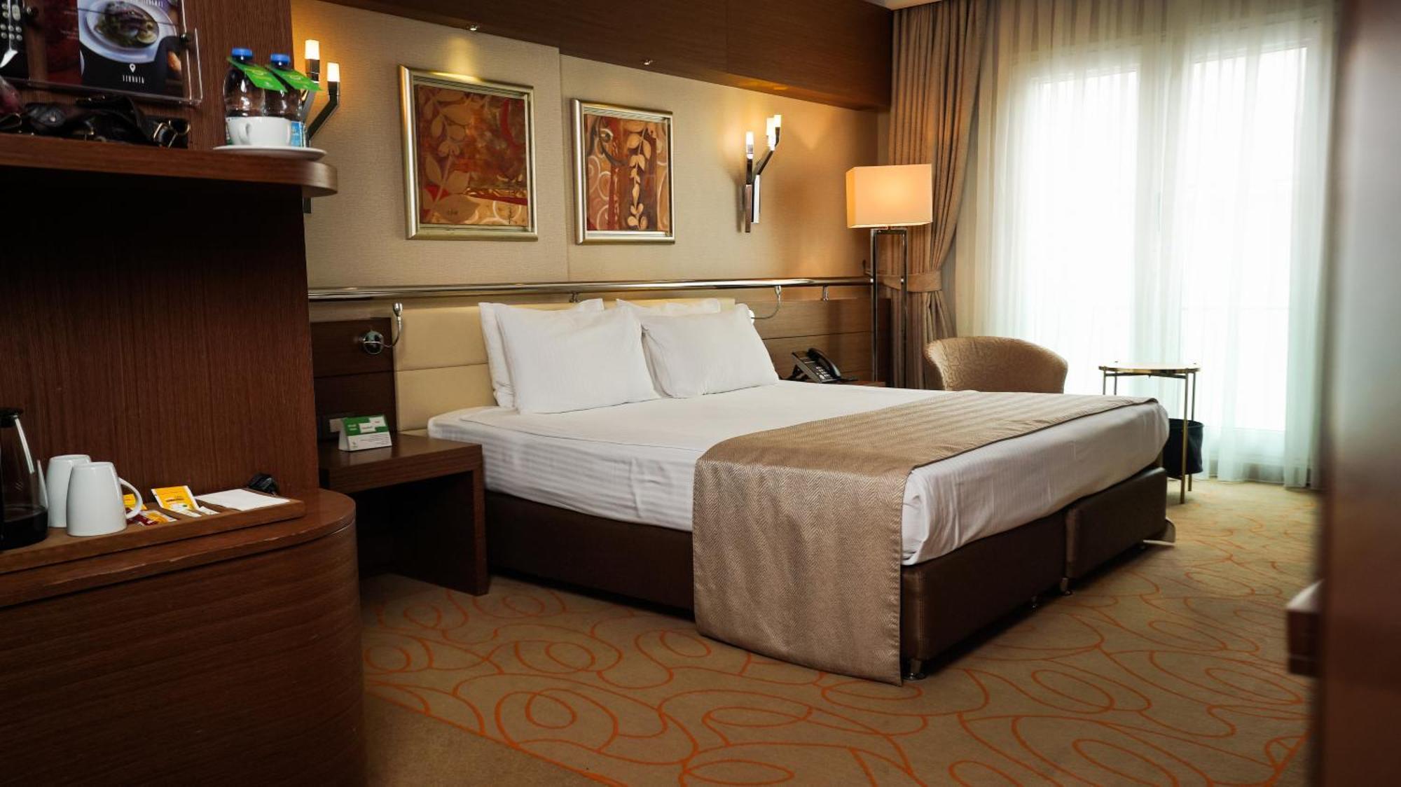 Holiday Inn Ankara-Kavaklidere By Ihg Exterior photo